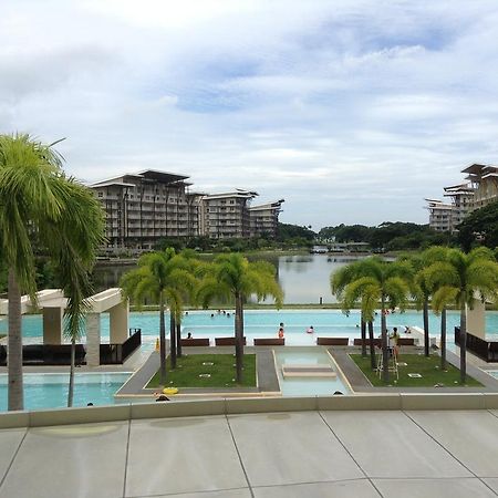 Pico Beach Front Condo Насугбу Екстериор снимка