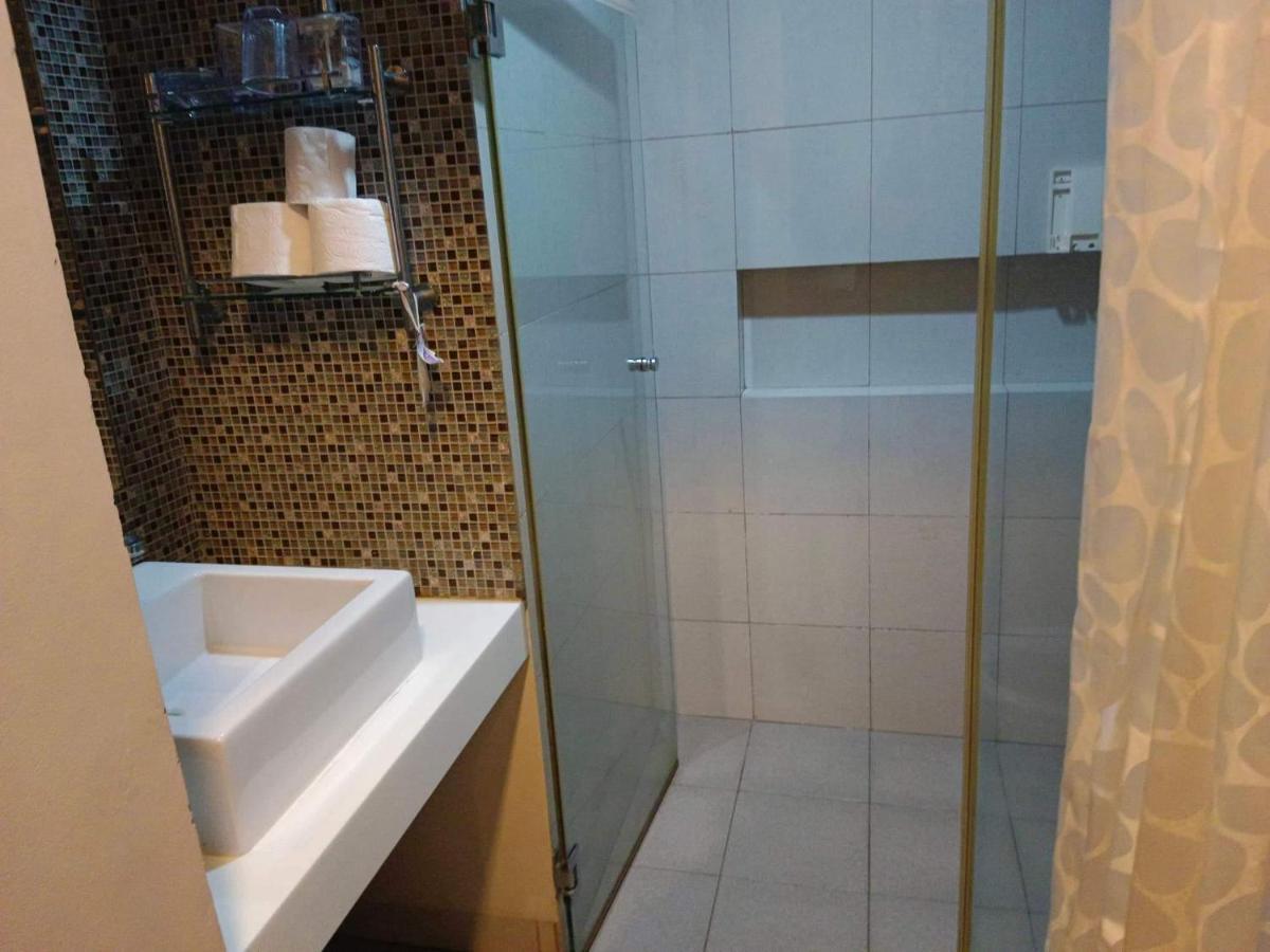 Pico Beach Front Condo Насугбу Екстериор снимка